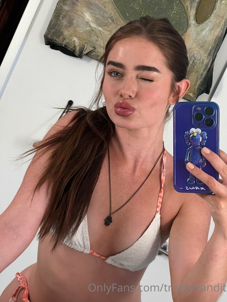 Trinity Bandit sexy model img