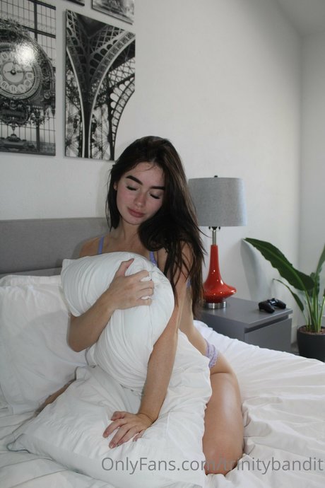 redhead xxx onlyfans nice pics