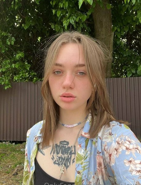 zoya akilova pornstar nudes gallery