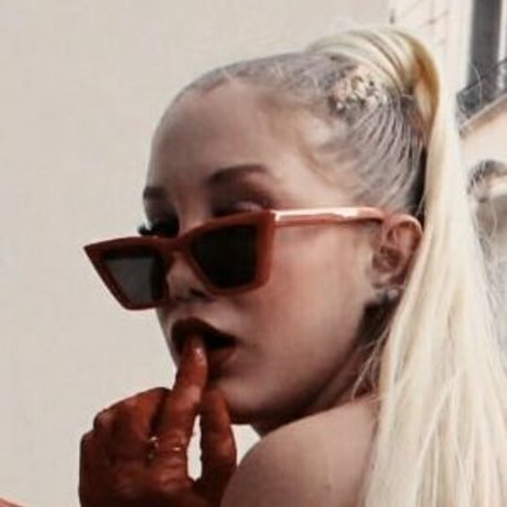 Clariiquinn model pornographic pics