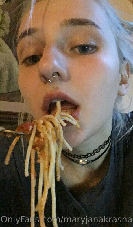 Maryjanakrasnapanna pornstar naked photos
