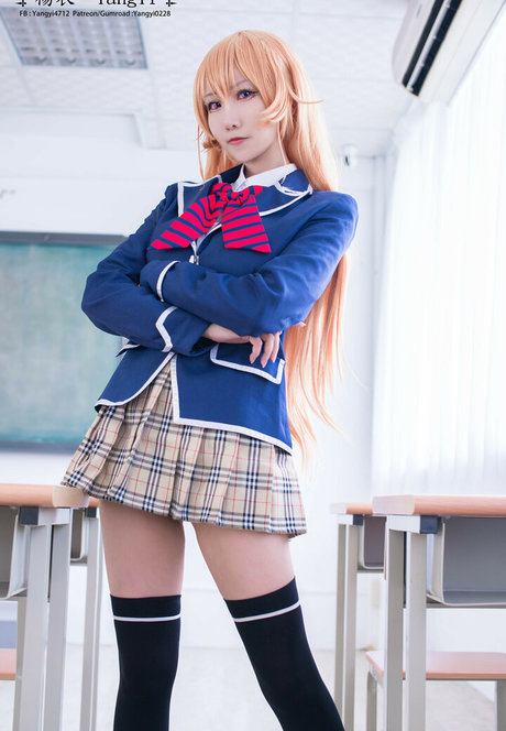 _YangYi model xxx gallery