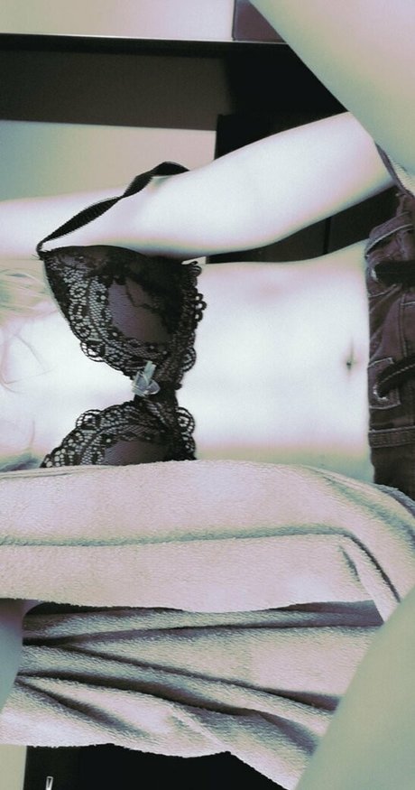 zswaez sexy star image