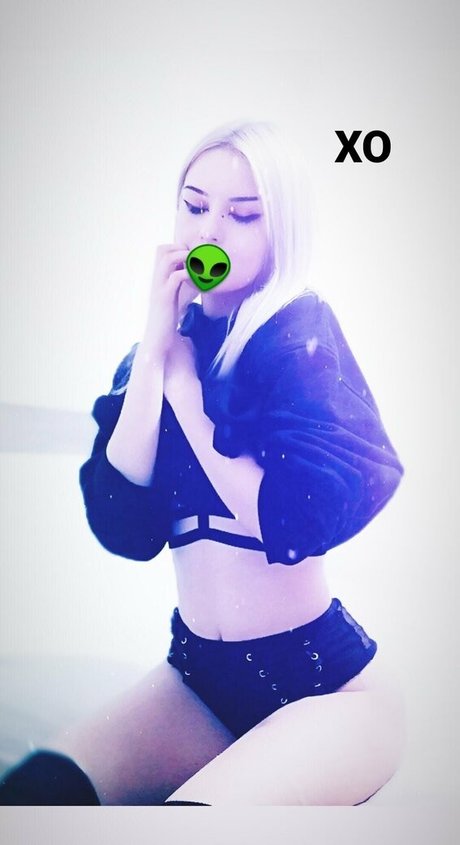 zswaez model sexy images