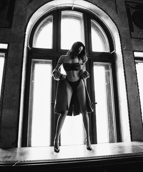 anna slutskaya111 star exclusive pictures