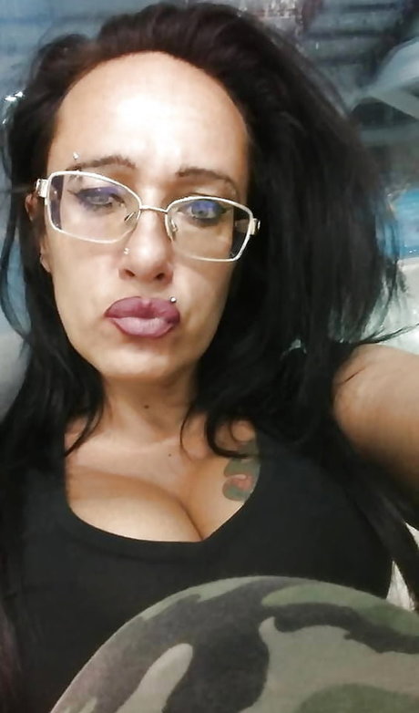 Zrenjanin model free pic