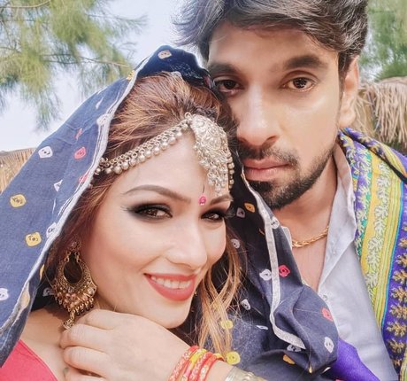 Zoya Rathore free star gallery