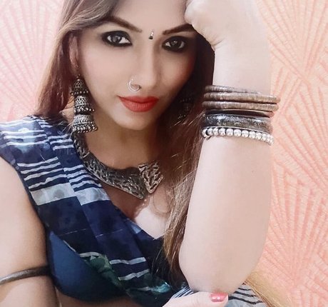 Zoya Rathore nudes star pics