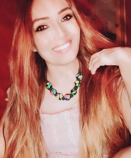 Zoya Rathore hd actress image