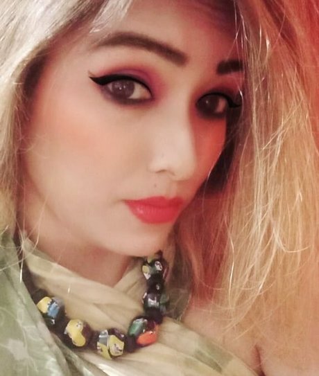 Zoya Rathore pornstar top images