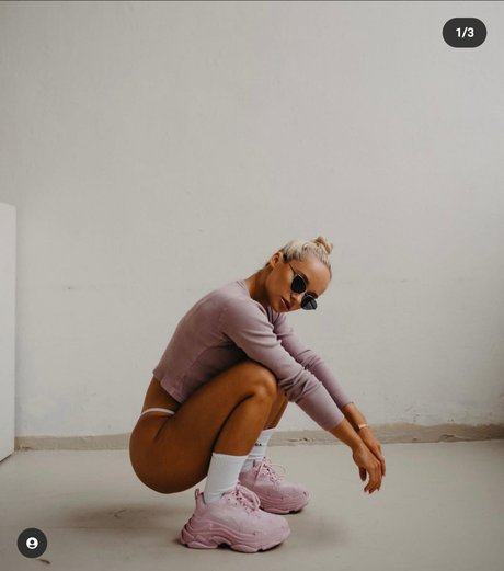 Zuzana Kardos pornstar free pics