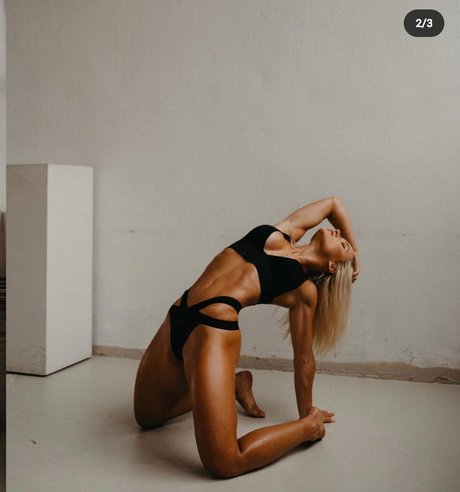 Zuzana Kardos sex star images