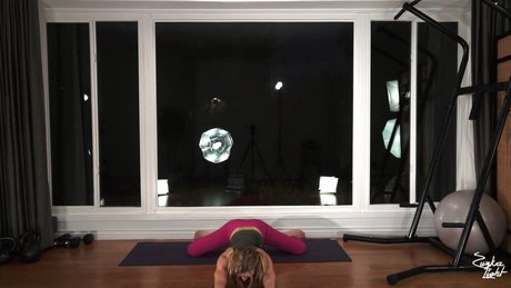 Zuzka Light model free pic