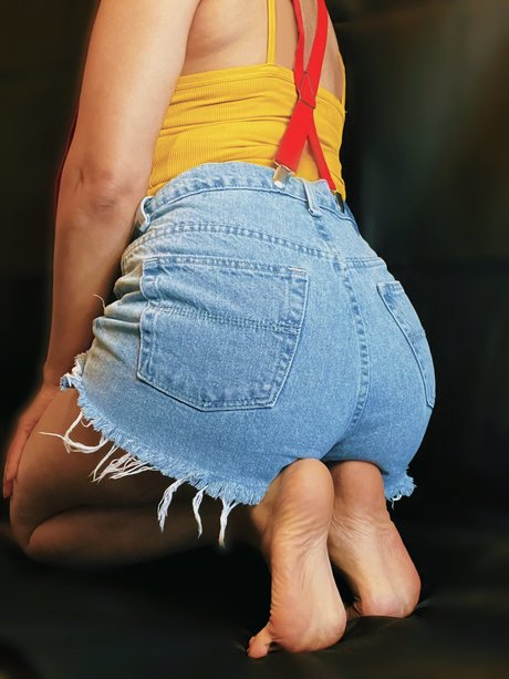 Taliverse exclusive actress photos