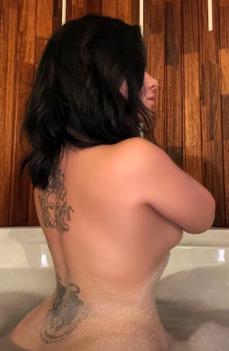 Benhaze44 porn model pics