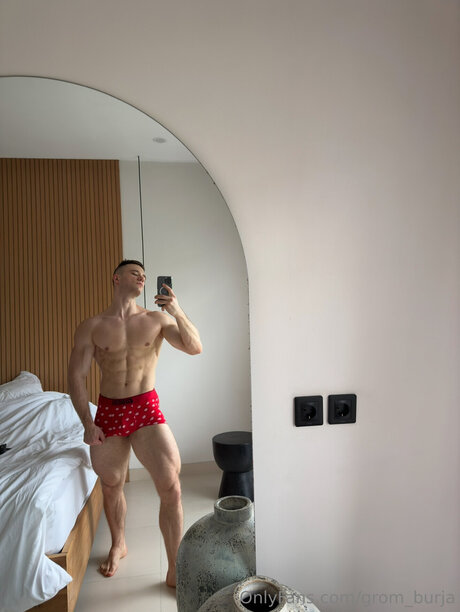 Grom Burja pornstar perfect img