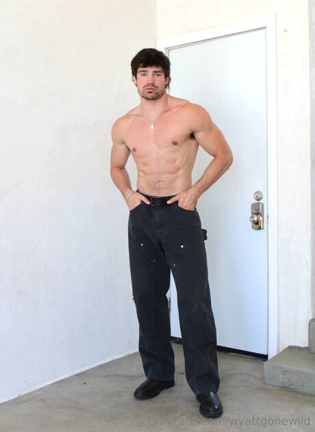 Wyattgonewild star beautiful img