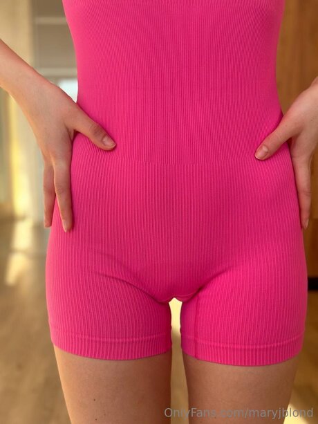 Maryjblond model nice pictures