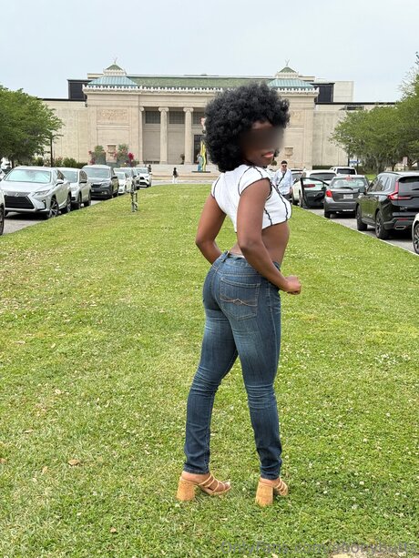 Ebonybutts naked actress img