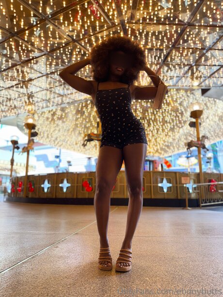 Ebonybutts sexy model galleries