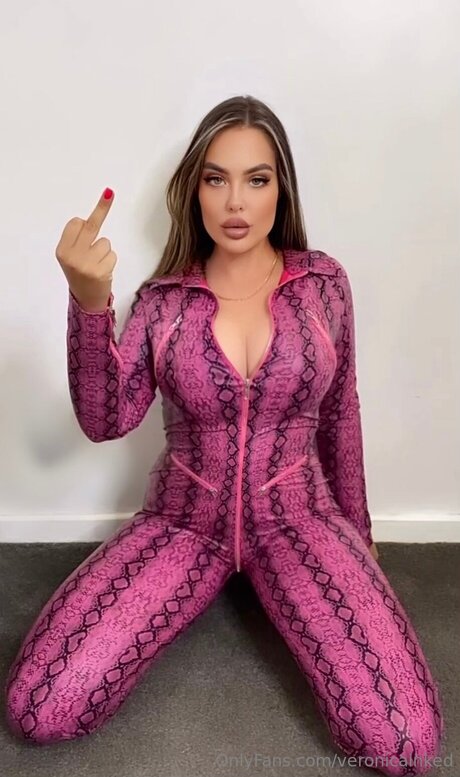 Veronicainked star top pics