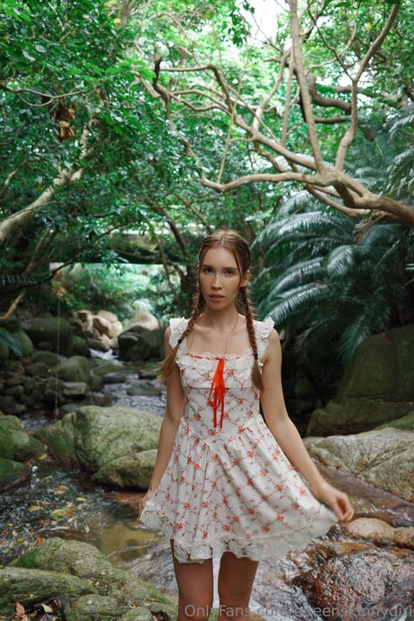 Eireenskinnygirl star art pictures