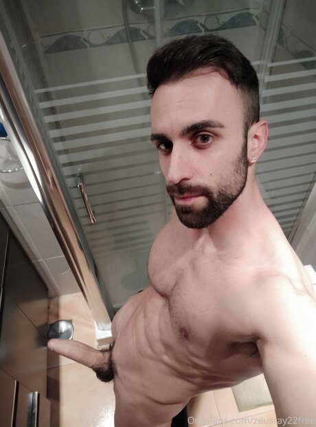 Zeusray22free porn actress images