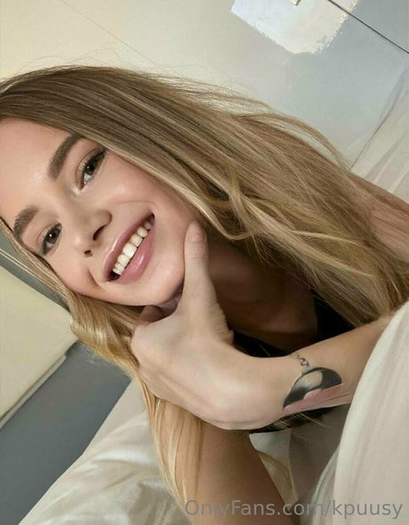 Kpuusy free model photo