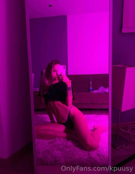 Kpuusy pornstar sexy gallery