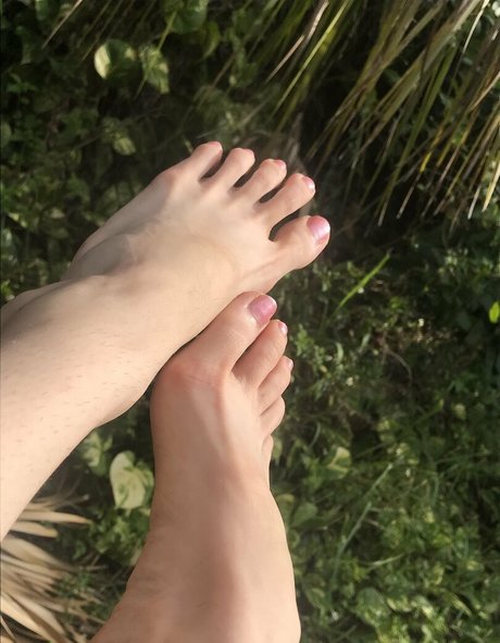 Lily Quinn best star galleries