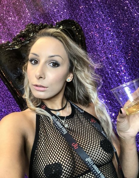 Mariah Leonne model exclusive picture