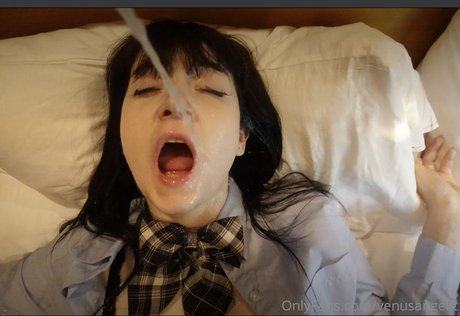 Venus Angelic pornstar naked photo