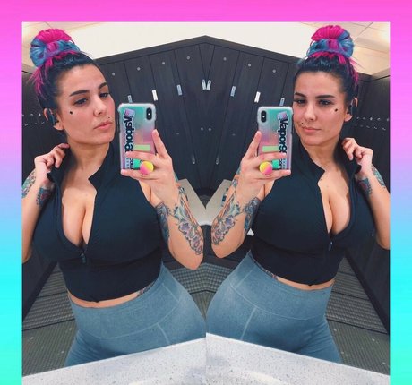 Zombiunicorn pornstar xxx pic