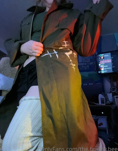 zomcel model erotic photo