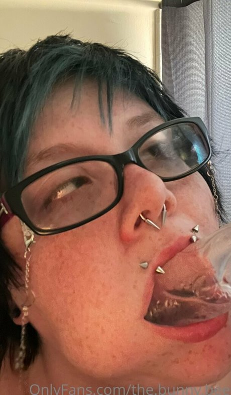 zomcel porn model pic