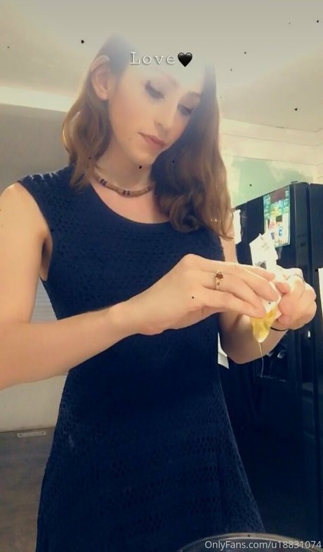 blonde wife onlyfans sexy nudes gallery