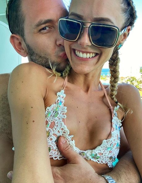 Cliquebaittv pornographic star image