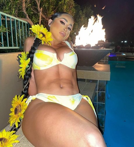 ebony cumshot onlyfans beautiful xxx photo