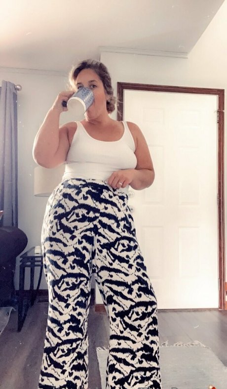 Layla Jones sex actress photo