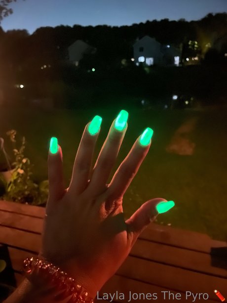 Layla Jones exclusive pornstar galleries