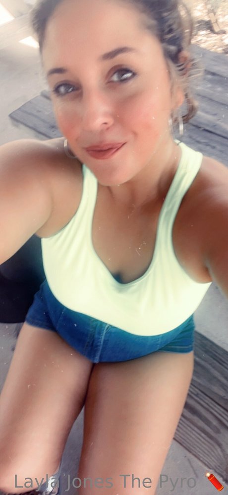 Layla Jones exclusive pornstar img