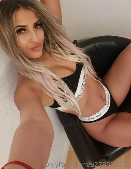 big tits brunette onlyfans art nude pic