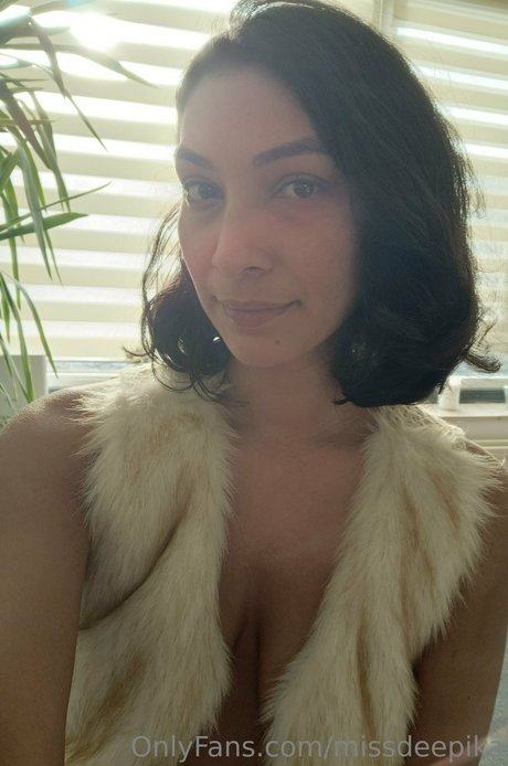 Missdeepika_ high quality pornstar gallery