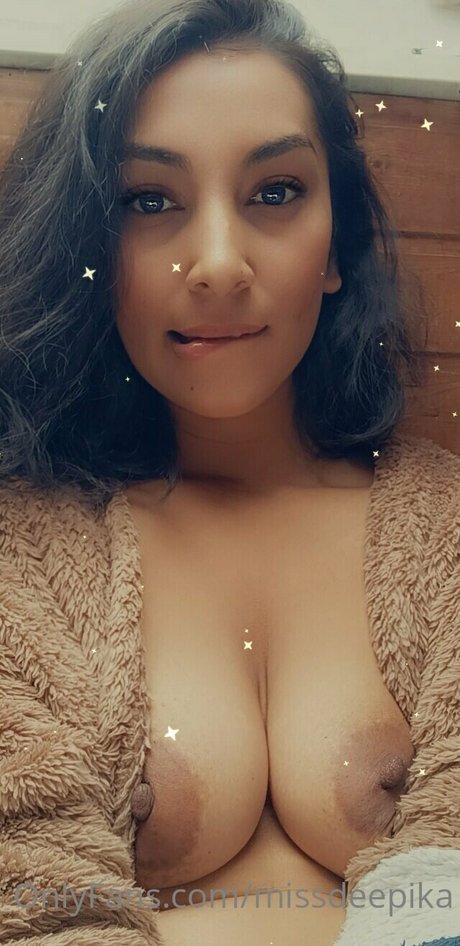Missdeepika_ star art archive
