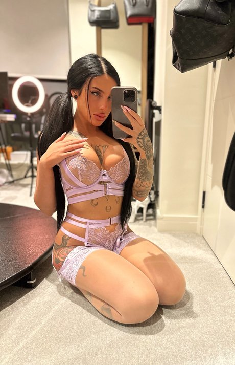 Pixie Dee perfect model pics