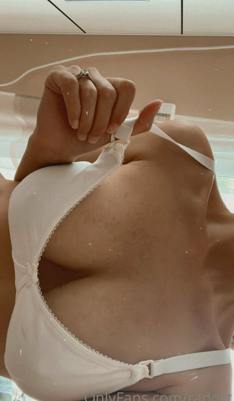 Radosveta model pornographic pictures