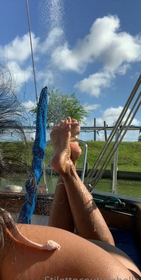 Stilettocouturebella perfect model gallery