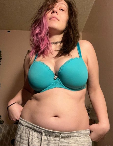 zoeybenzz pornstar xxx img