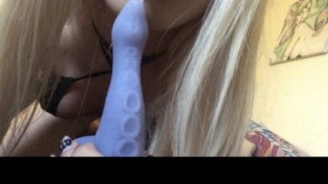 zombaebby pretty actress img