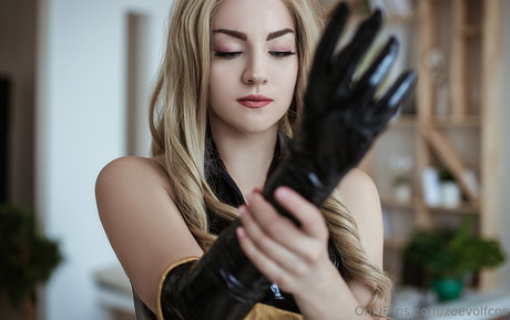 zoevolfcos model hd gallery